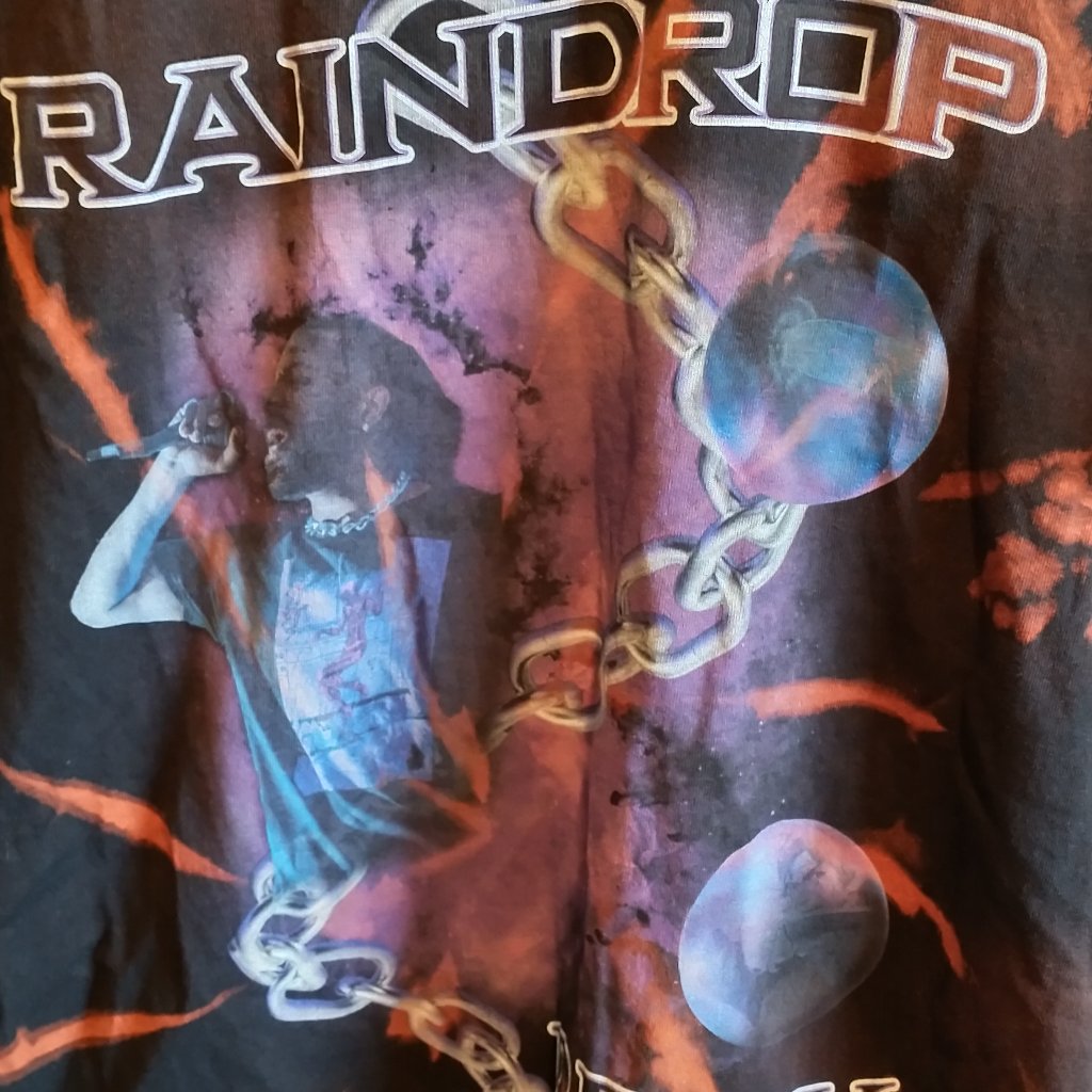 Raindrop Relly Tee..... Euc